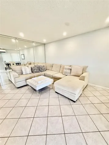 800 SW 11th Avenue Hallandale Beach FL 33009