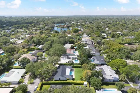 13050 SW 71st Avenue Pinecrest FL 33156