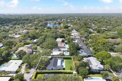 13050 SW 71st Avenue Pinecrest FL 33156