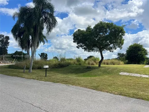 1510 River Road Moore Haven FL 33873