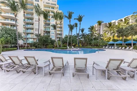 3340 NE 190th Street Aventura FL 33180