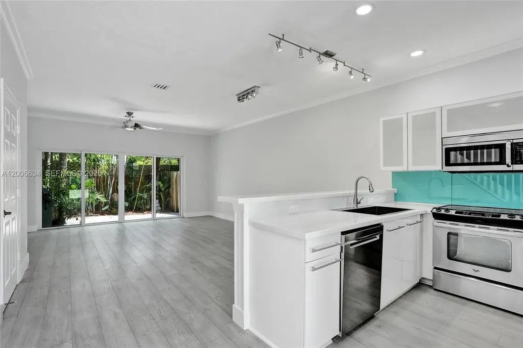 835 NE 19th Avenue Fort Lauderdale FL 33304