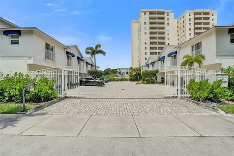 835 NE 19th Avenue Fort Lauderdale FL 33304