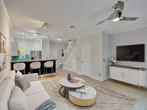 835 NE 19th Avenue Fort Lauderdale FL 33304