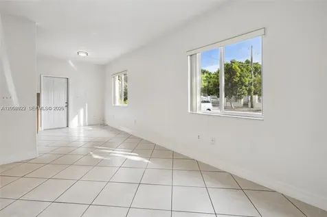 3134 Hibiscus Street Miami FL 33133