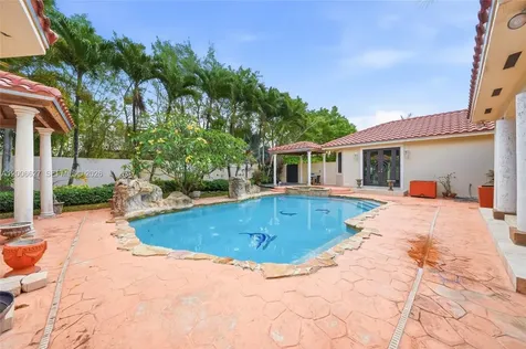 9898 NW 133rd Street Hialeah Gardens FL 33018