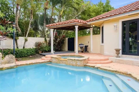 9898 NW 133rd Street Hialeah Gardens FL 33018