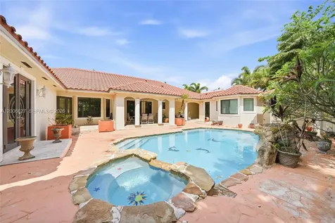 9898 NW 133rd Street Hialeah Gardens FL 33018
