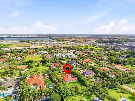 9898 NW 133rd Street Hialeah Gardens FL 33018