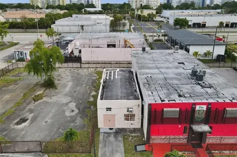 4167 SW 18th Street West Park FL 33023