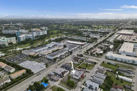 4167 SW 18th Street West Park FL 33023