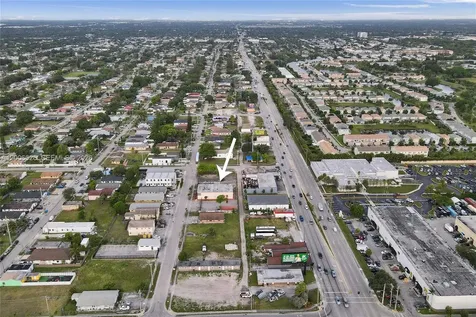 4167 SW 18th Street West Park FL 33023