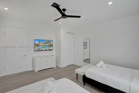 1430 NW 114th Avenue Plantation FL 33323