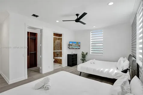 1430 NW 114th Avenue Plantation FL 33323