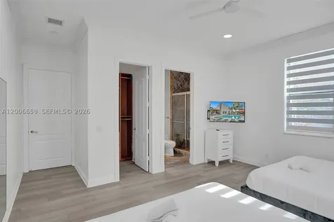 1430 NW 114th Avenue Plantation FL 33323