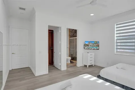 1430 NW 114th Avenue Plantation FL 33323