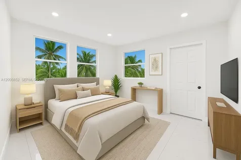 105 NW 14th Way Dania Beach FL 33004