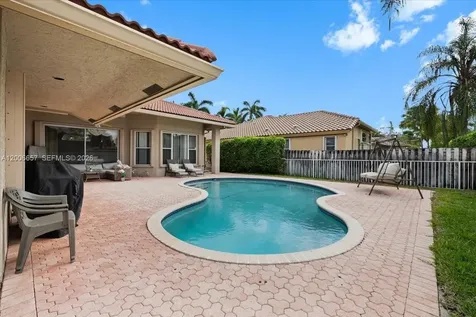 10912 NW 2nd Street Plantation FL 33324