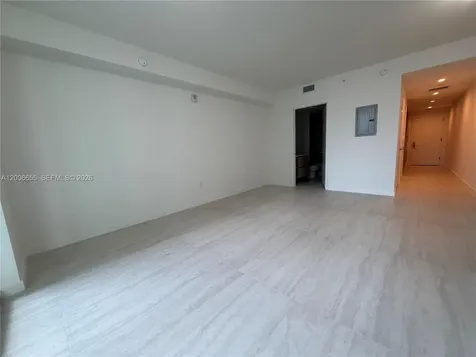 77 SE 5 Street Miami FL 33131