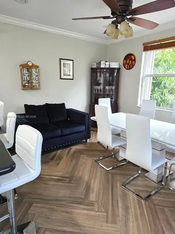 1889 SE 14th Street Homestead FL 33035