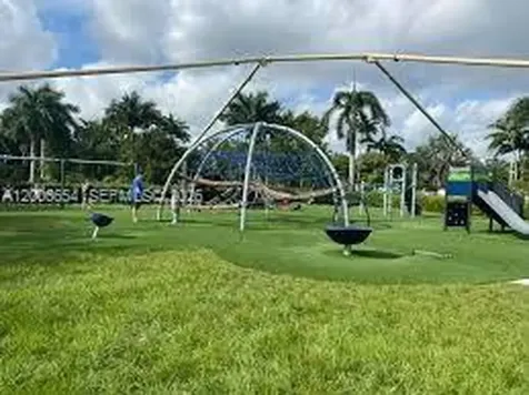 1889 SE 14th Street Homestead FL 33035