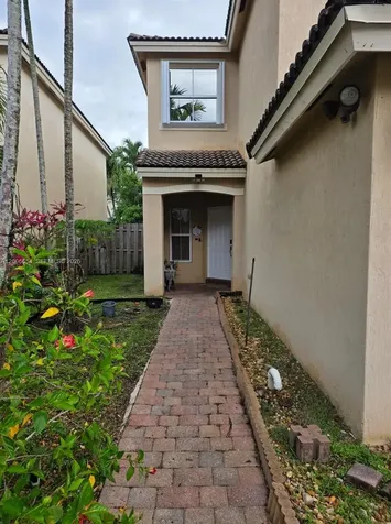 1889 SE 14th Street Homestead FL 33035