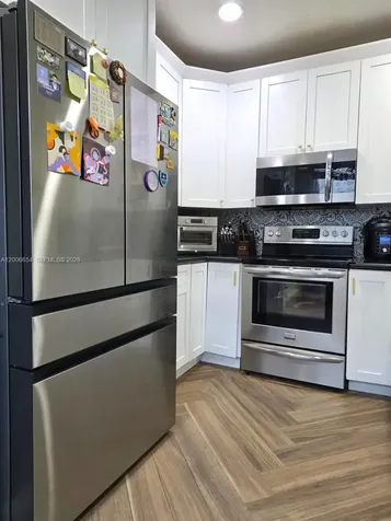 1889 SE 14th Street Homestead FL 33035
