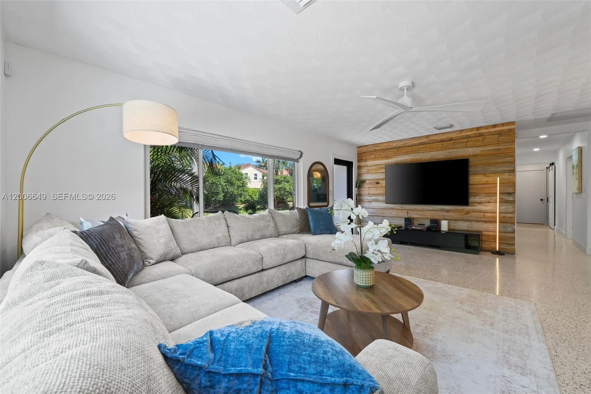 930 N 11th Court Hollywood FL 33019