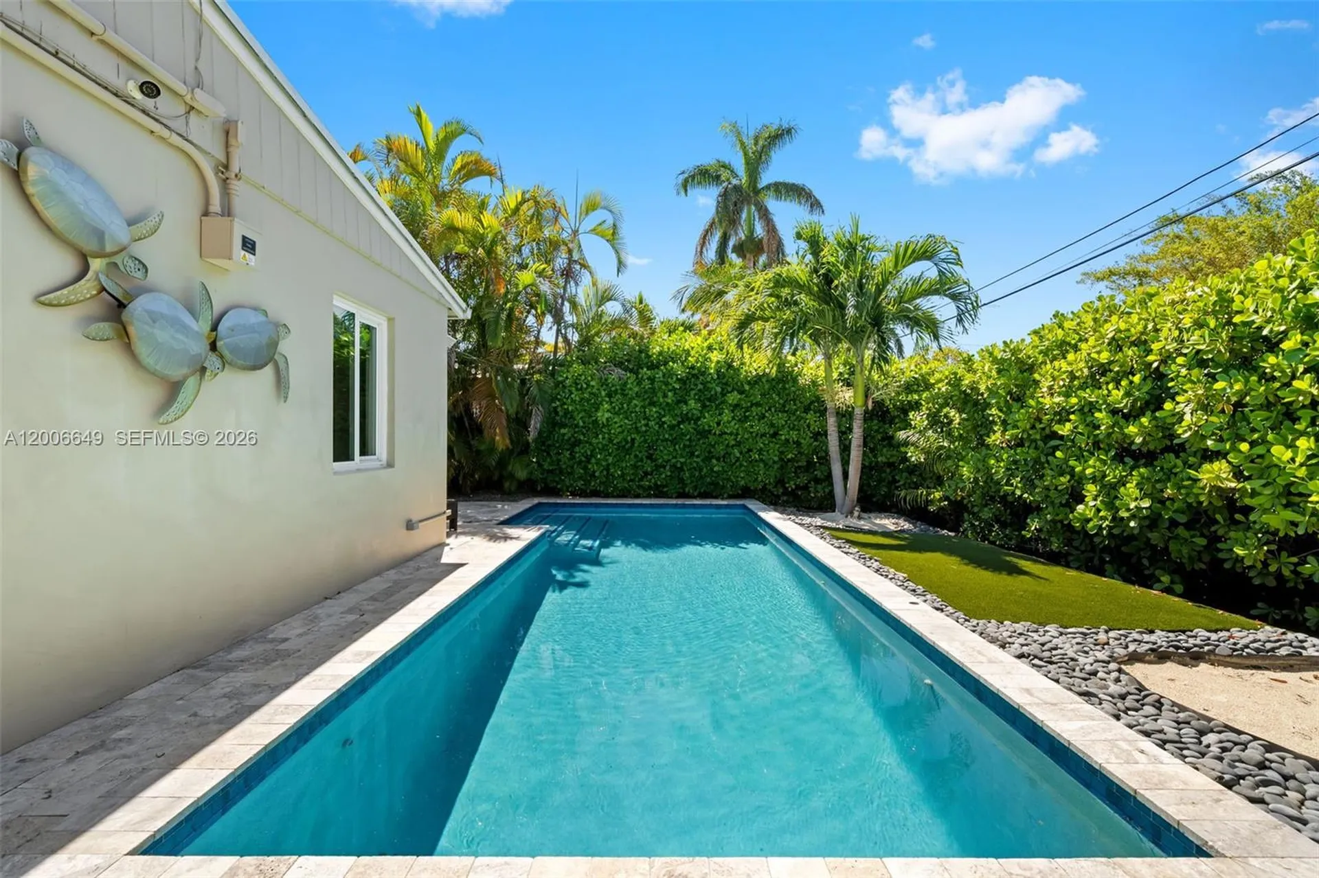930 N 11th Court Hollywood FL 33019