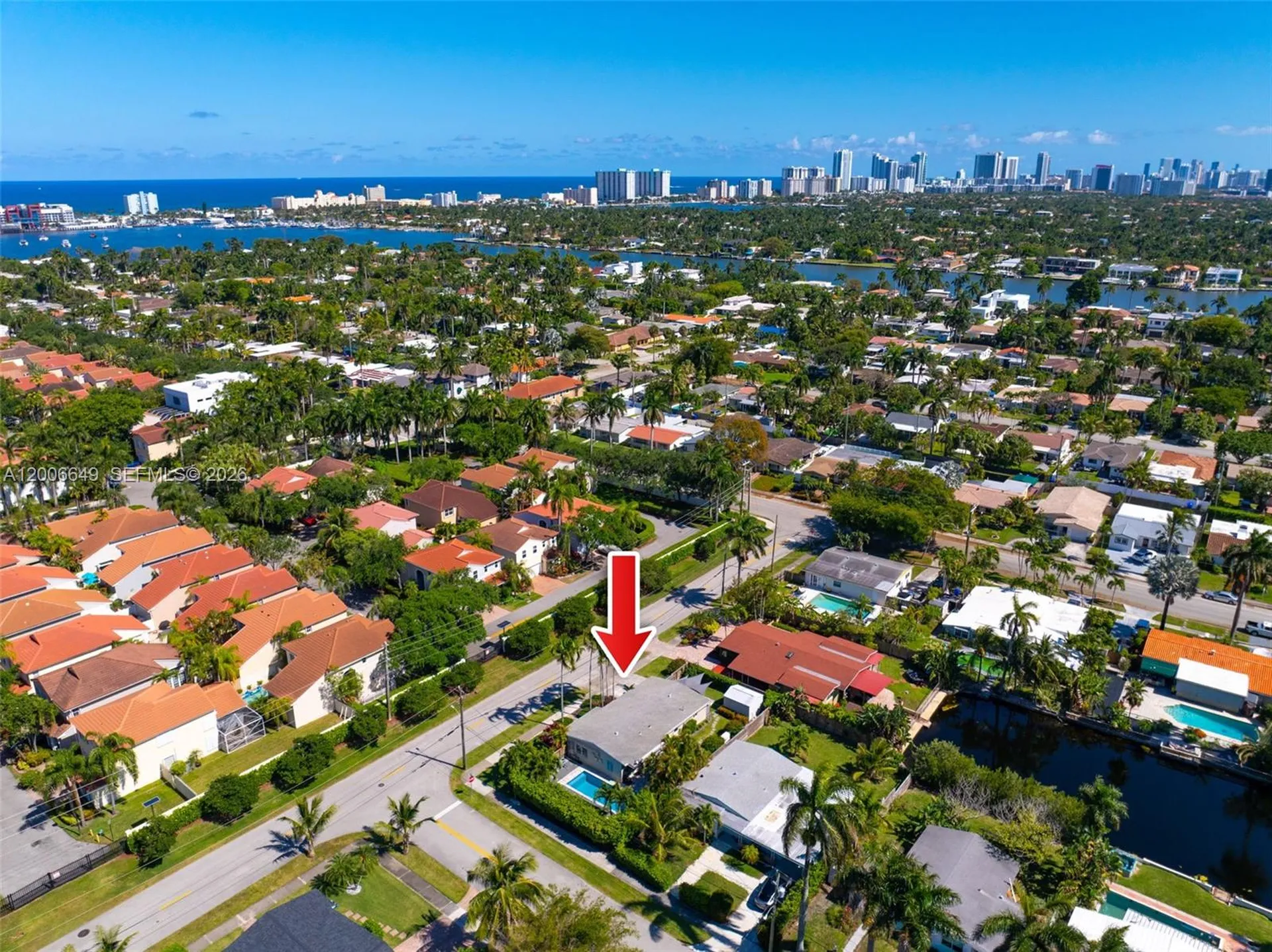 930 N 11th Court Hollywood FL 33019