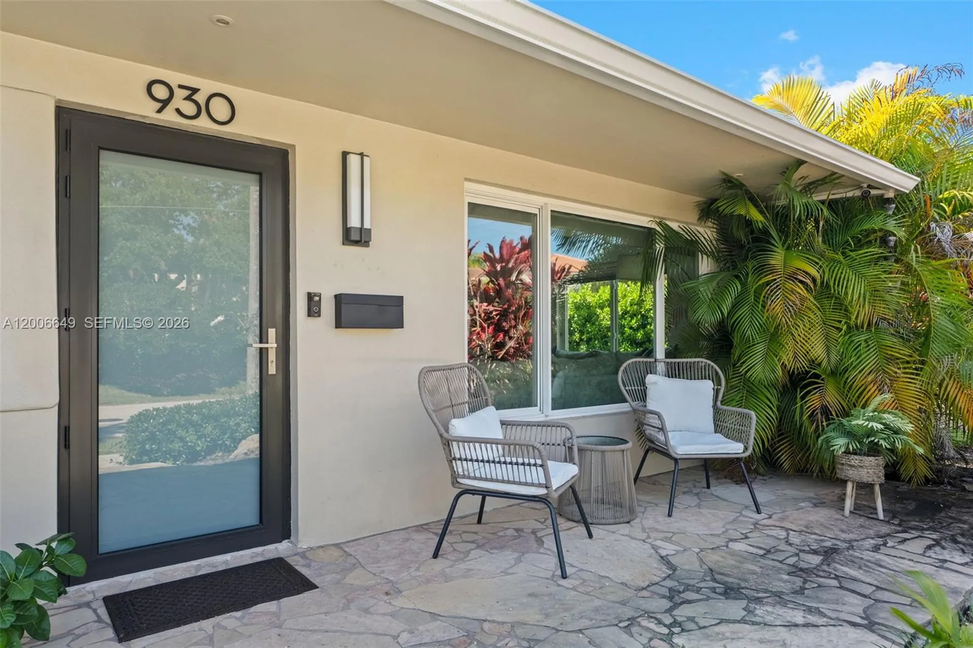 930 N 11th Court Hollywood FL 33019