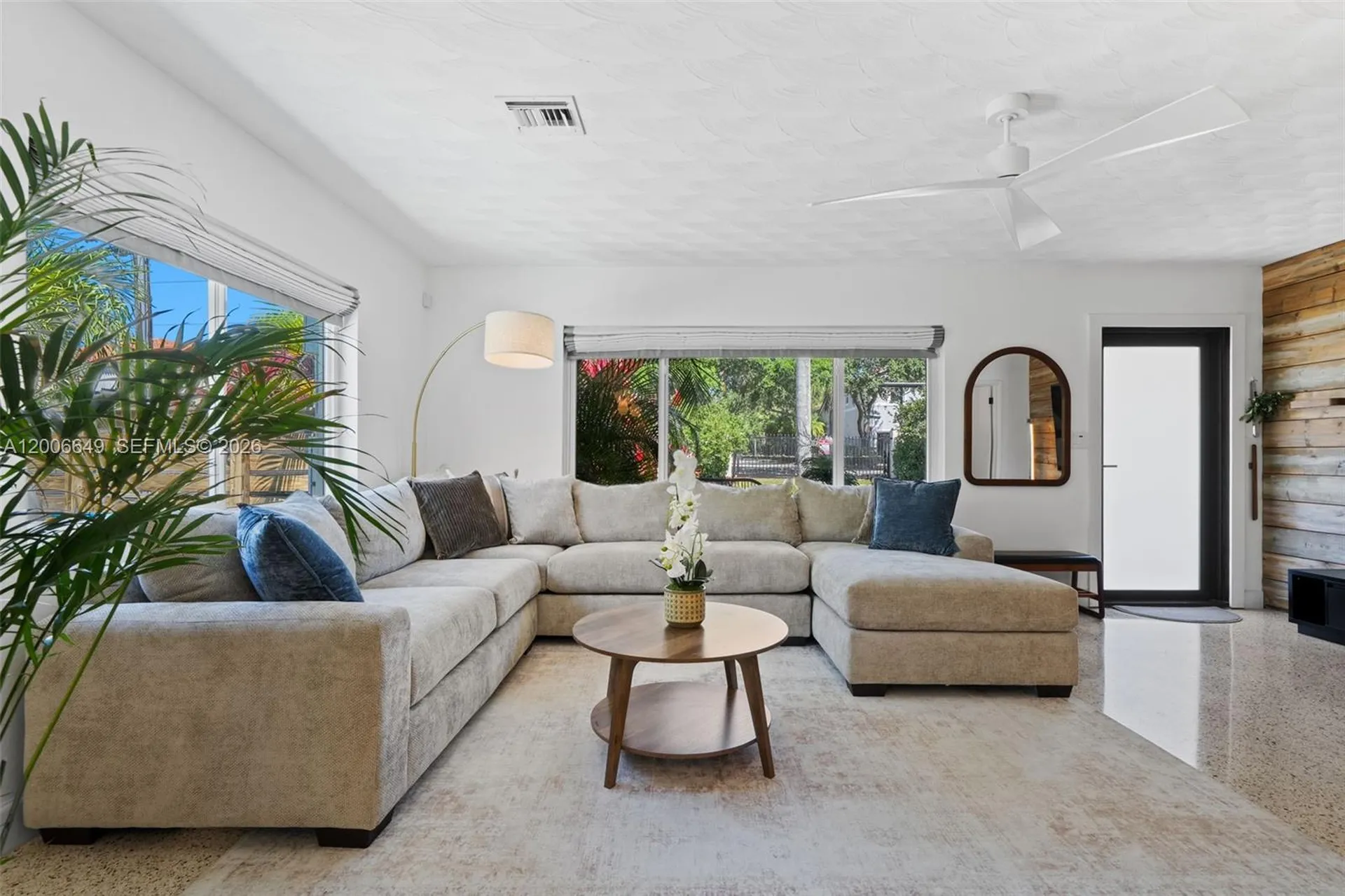 930 N 11th Court Hollywood FL 33019