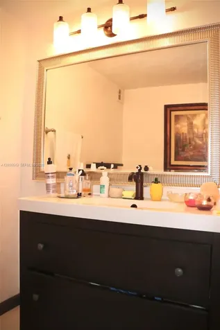 Hallandale Beach FL 33009