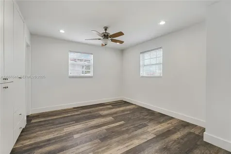 330 SW 104th Court Sweetwater FL 33174