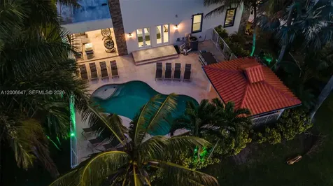 1430 NW 114th Avenue Plantation FL 33323