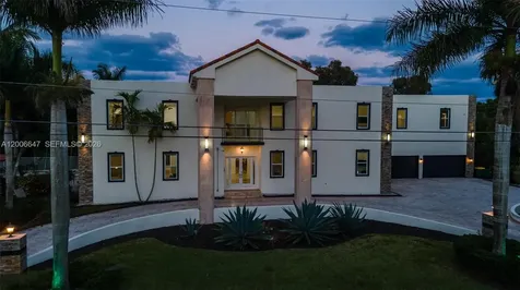 1430 NW 114th Avenue Plantation FL 33323