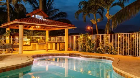 1430 NW 114th Avenue Plantation FL 33323
