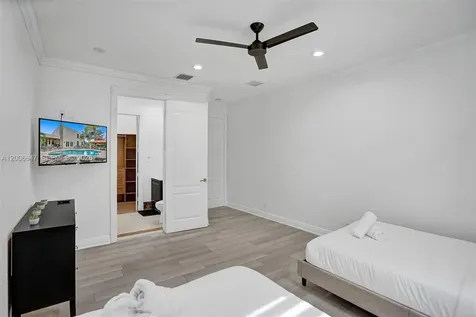 1430 NW 114th Avenue Plantation FL 33323