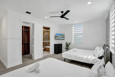 1430 NW 114th Avenue Plantation FL 33323
