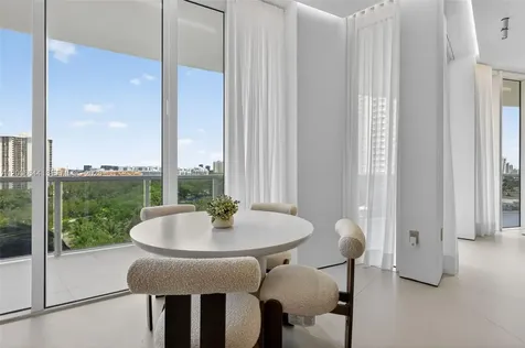 4100 Island Boulevard Aventura FL 33160