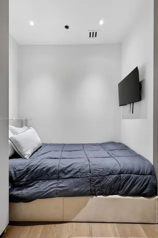 4100 Island Boulevard Aventura FL 33160