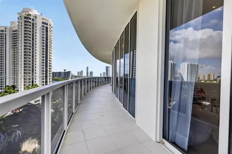 4100 Island Boulevard Aventura FL 33160