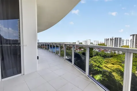 4100 Island Boulevard Aventura FL 33160