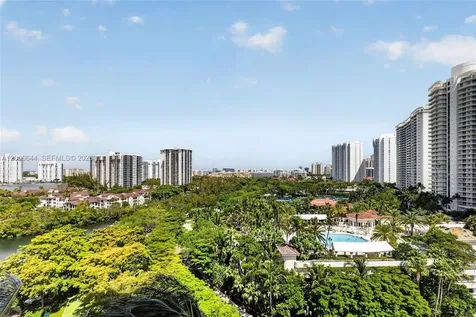 4100 Island Boulevard Aventura FL 33160