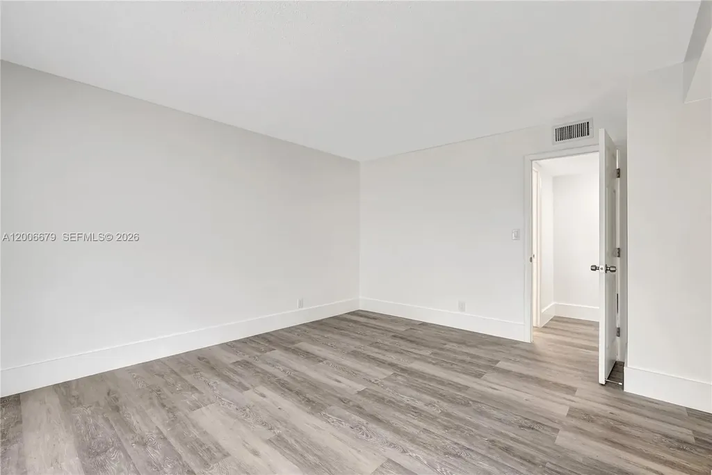 4800 Hillcrest Lane Hollywood FL 33021