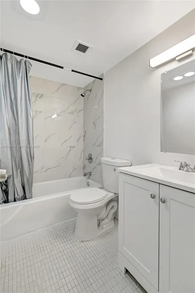 4800 Hillcrest Lane Hollywood FL 33021