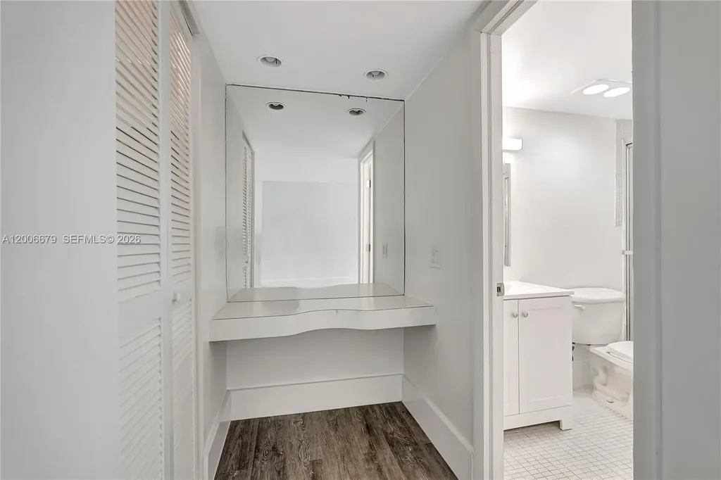 4800 Hillcrest Lane Hollywood FL 33021