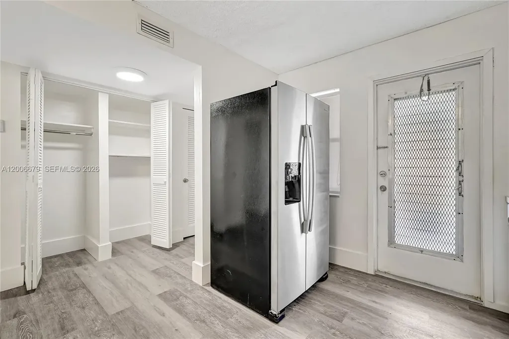 4800 Hillcrest Lane Hollywood FL 33021
