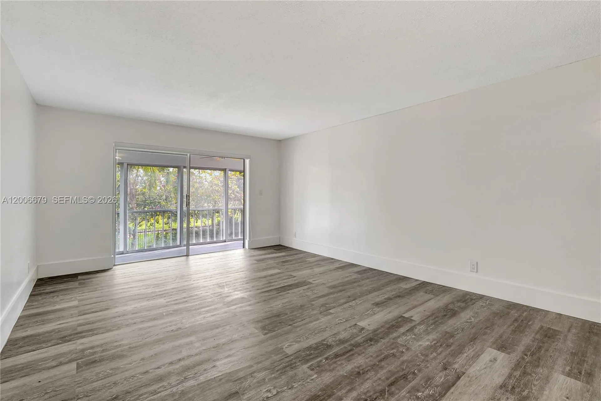 4800 Hillcrest Lane Hollywood FL 33021