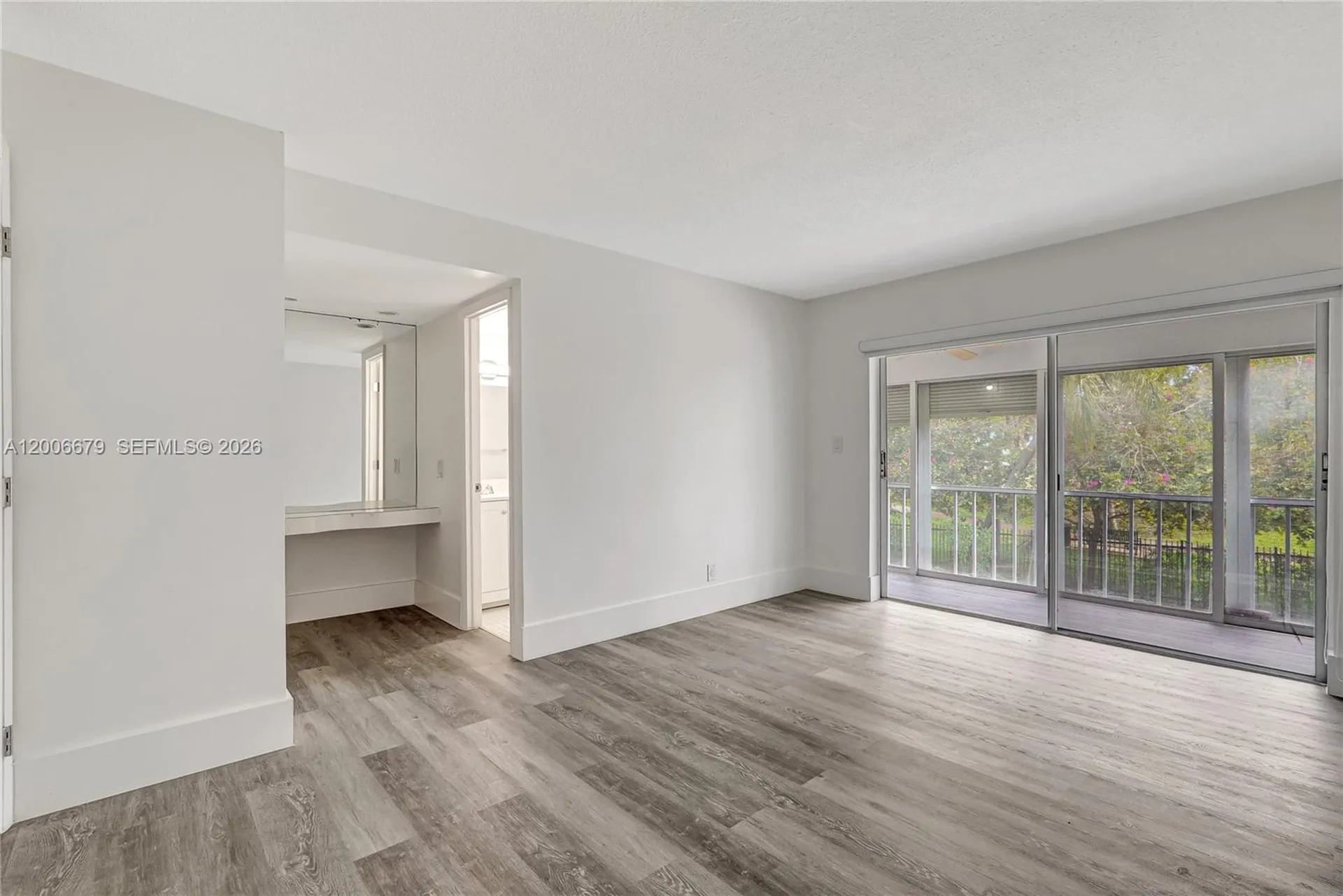 4800 Hillcrest Lane Hollywood FL 33021